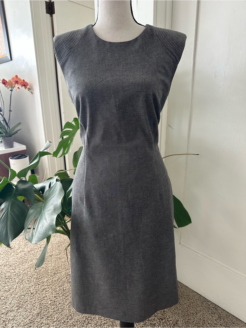 Banana Republic NWT Gray Denim Cap Sleeves Fitted Sheath Dress 8P